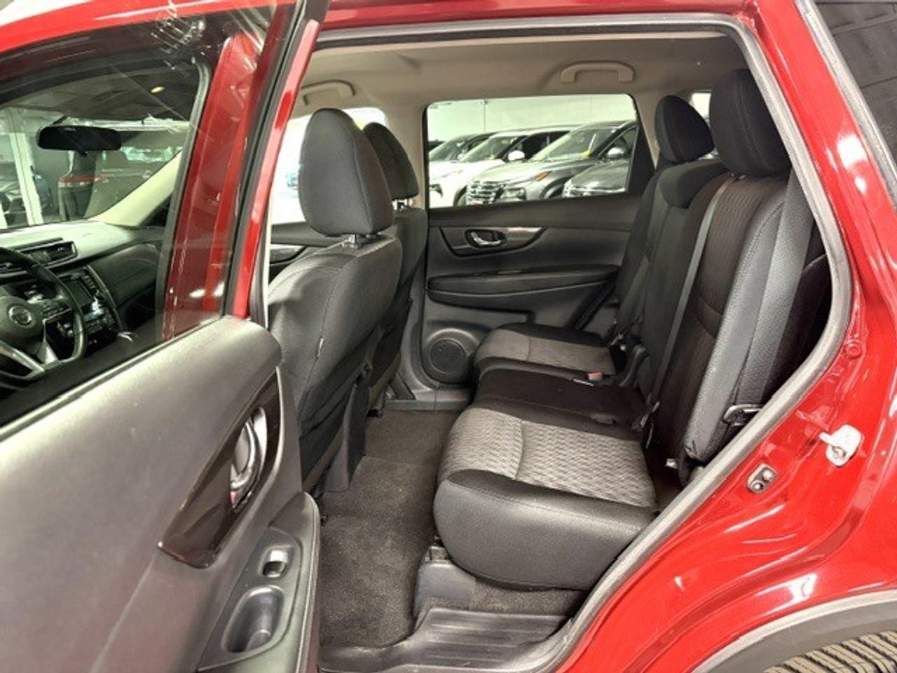 2020 Nissan Rogue S (CVT) 4dr Front-Wheel Drive Photo