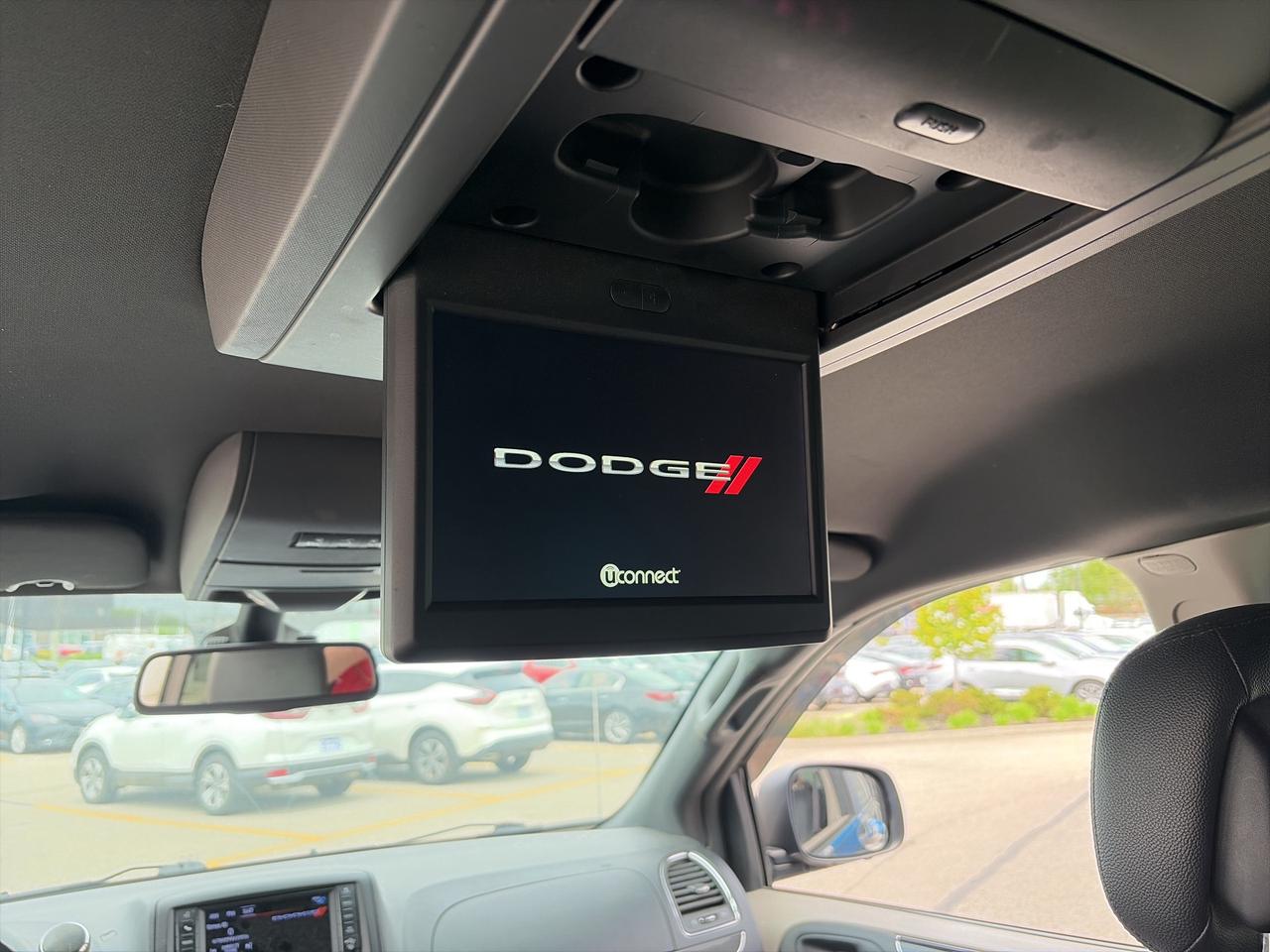 2018 Dodge Grand Caravan SXT Premium Plus   7 Pass   Stow & Go   Clean Photo
