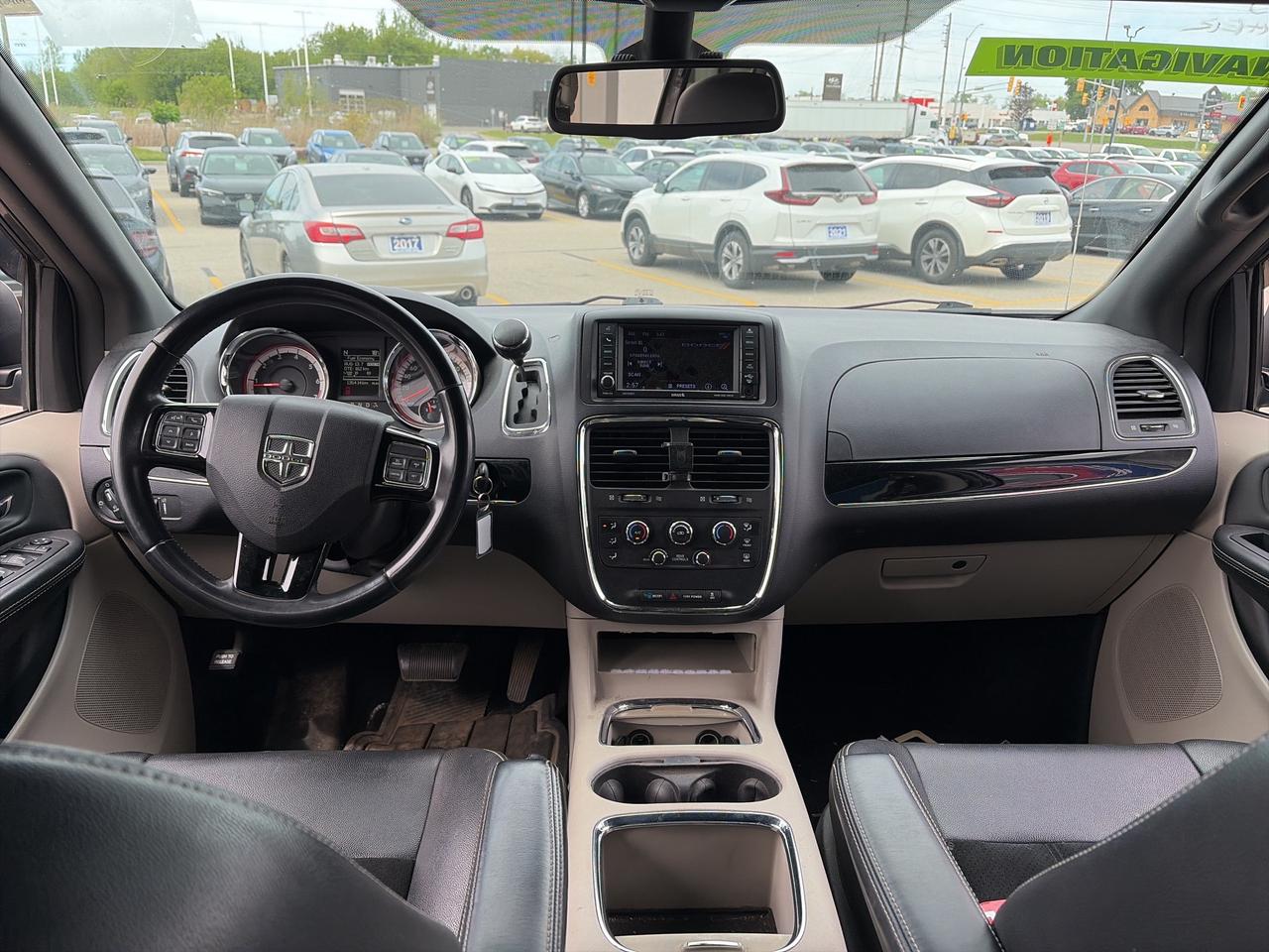 2018 Dodge Grand Caravan SXT Premium Plus   7 Pass   Stow & Go   Clean Photo