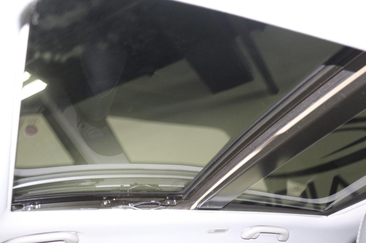 2016 Hyundai Elantra GT HB LIMITED AUTOMATIC PANORAMIC SUNROOF Photo
