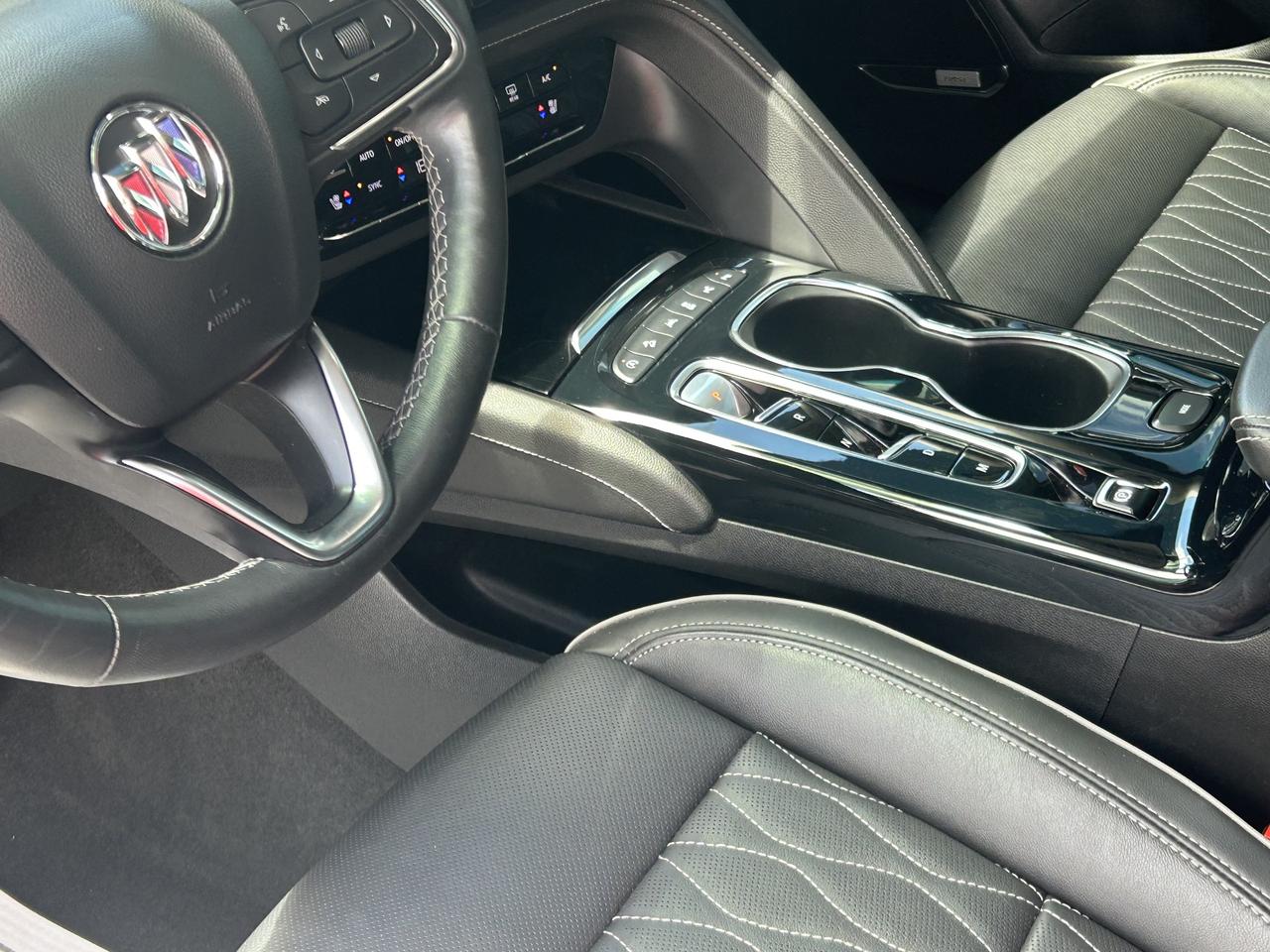2021 Buick Envision Avenir  ** CALL BELLEVILLE 613-961-8848*** Photo