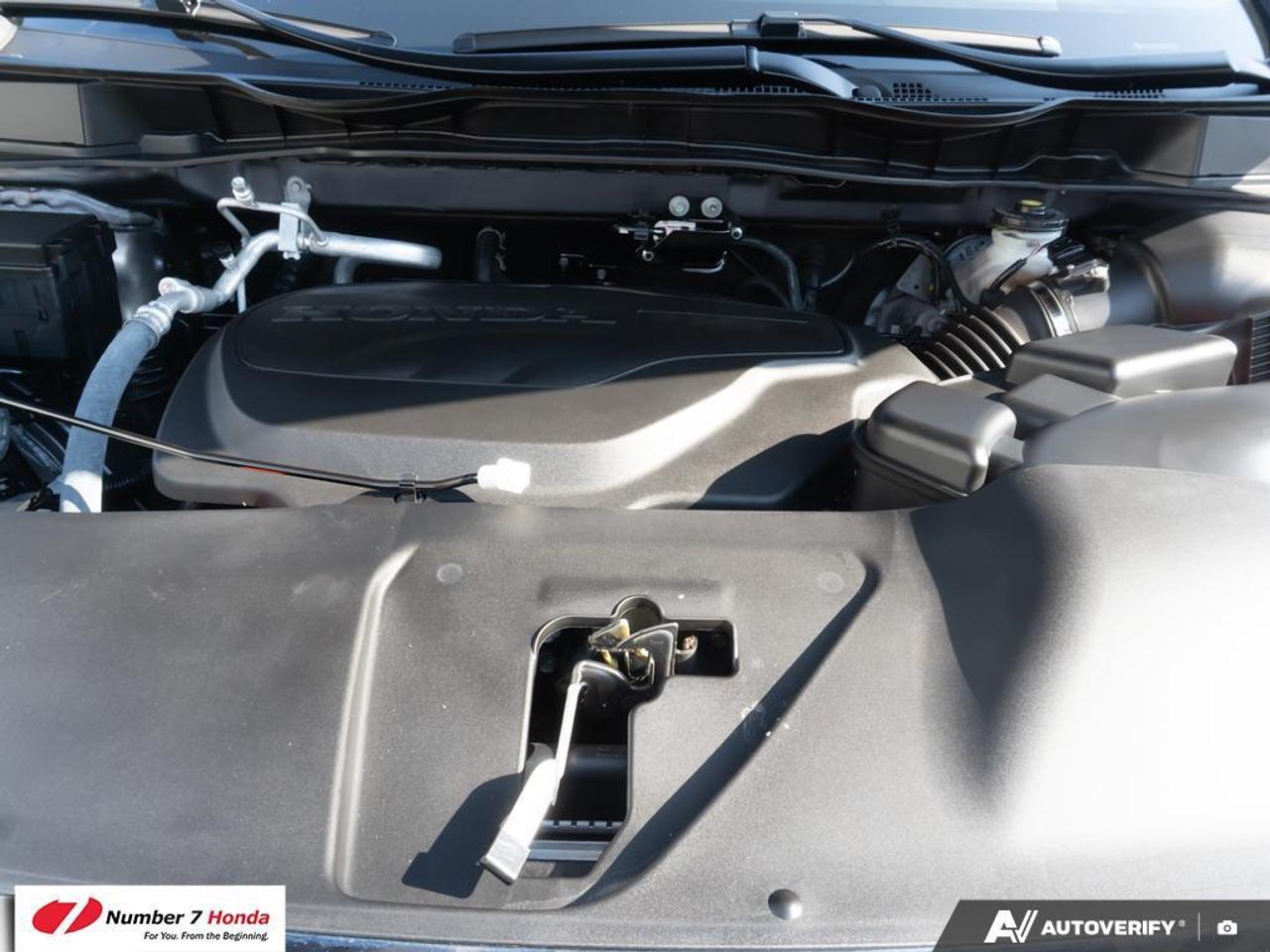 2024 Honda Odyssey Touring *EXTENDED FACTORY WARRANTY Photo