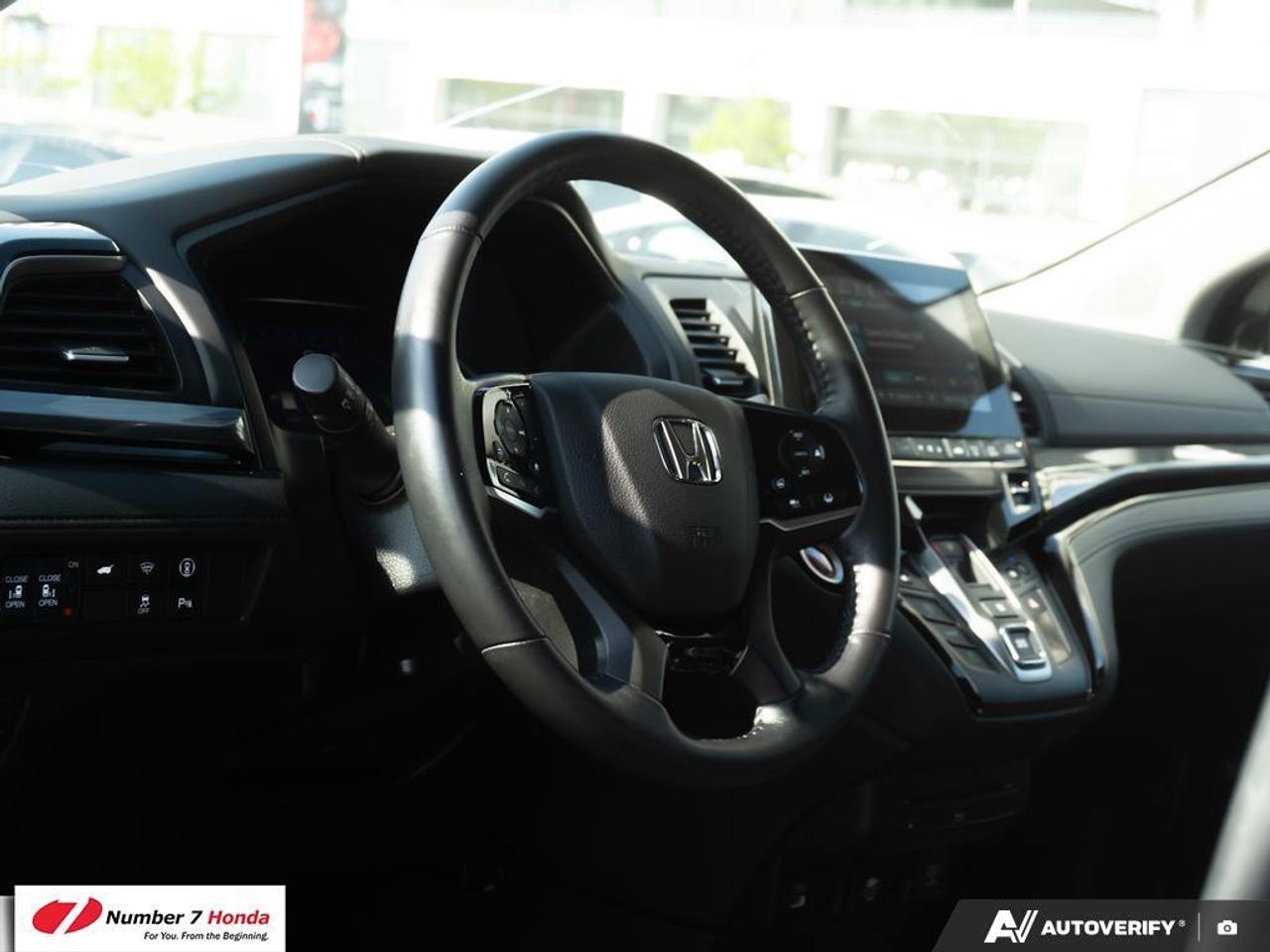 2024 Honda Odyssey Touring *EXTENDED FACTORY WARRANTY Photo