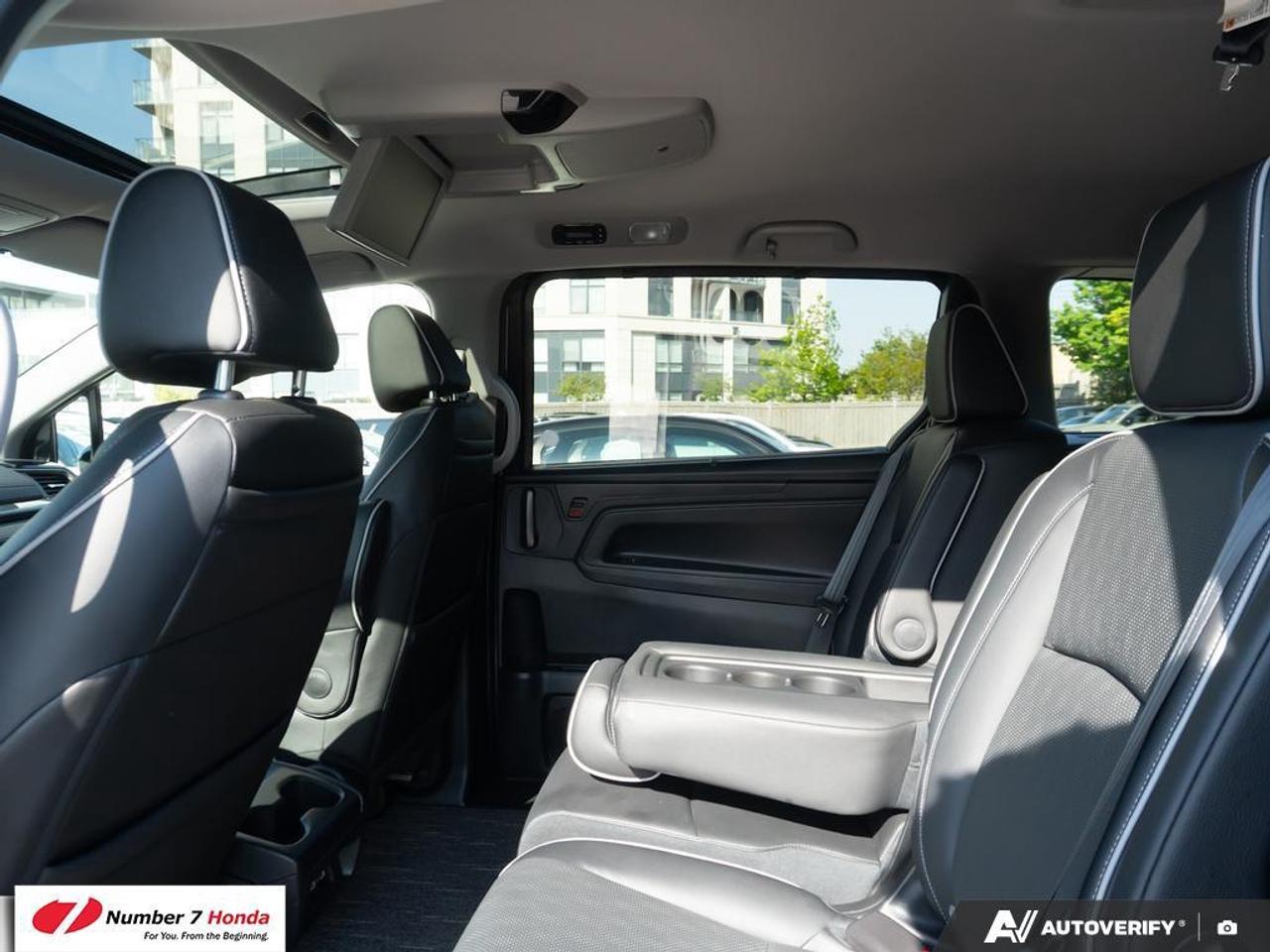 2024 Honda Odyssey Touring *EXTENDED FACTORY WARRANTY Photo