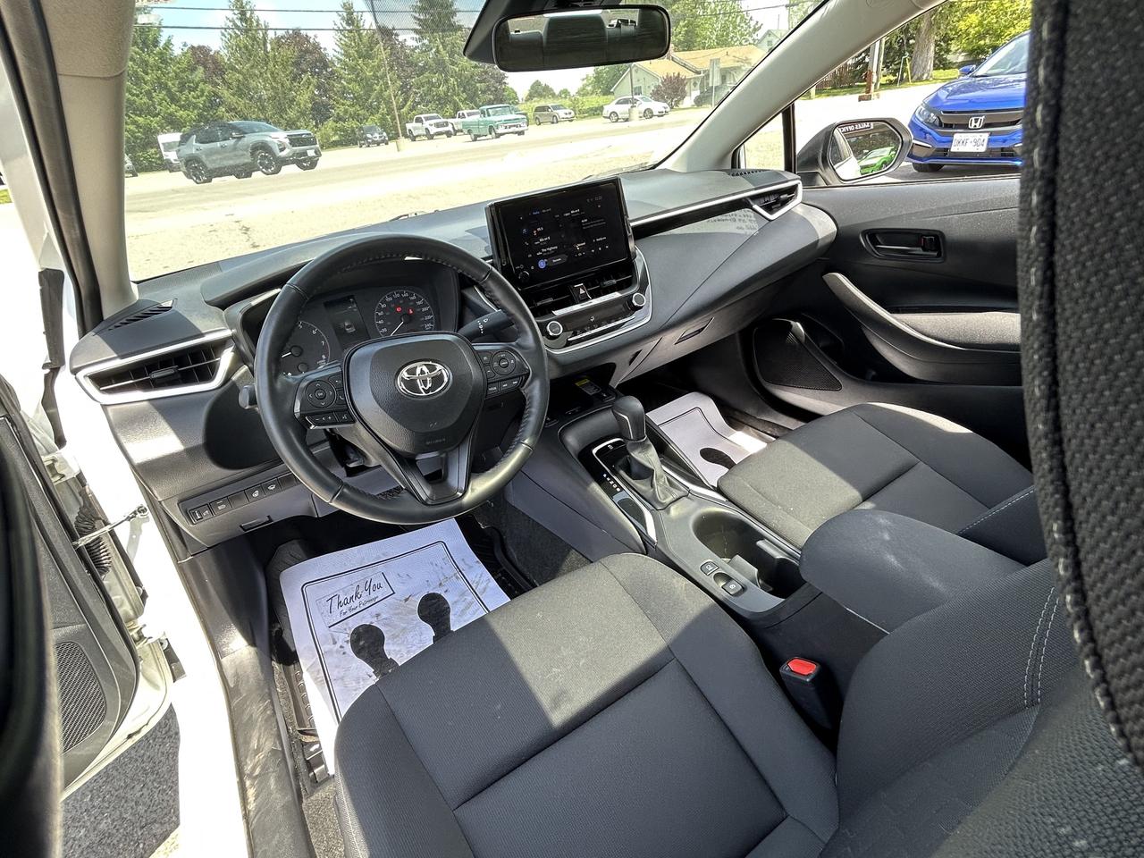 2025 Toyota Corolla LE/PWR ROOF/BACK UP CAM/ CALL NAPANEE 613-354-2100 Photo