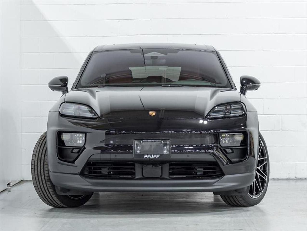 2026 Porsche Macan  Photo
