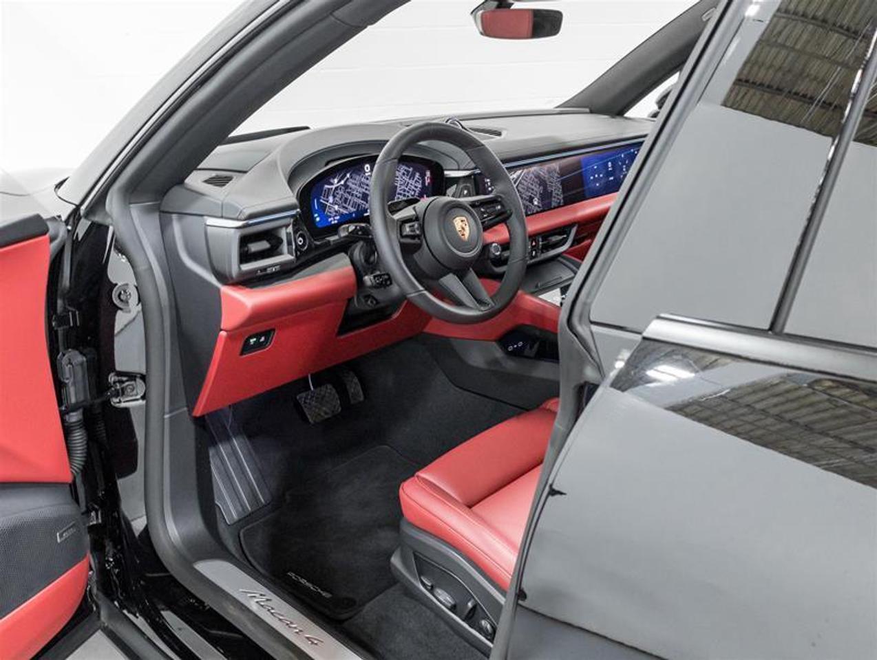2026 Porsche Macan  Photo
