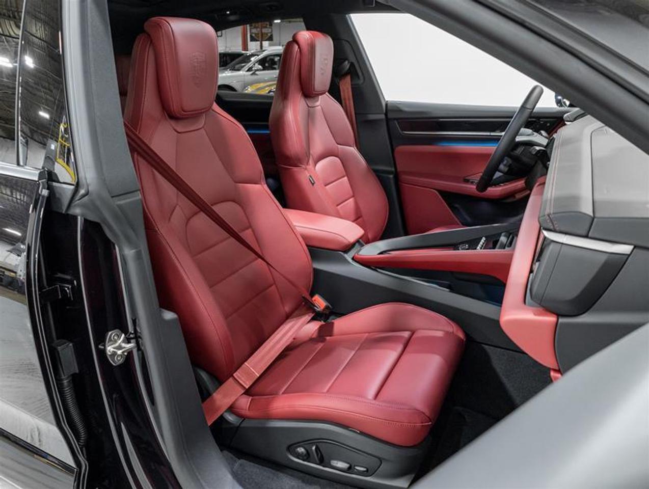 2026 Porsche Macan  Photo