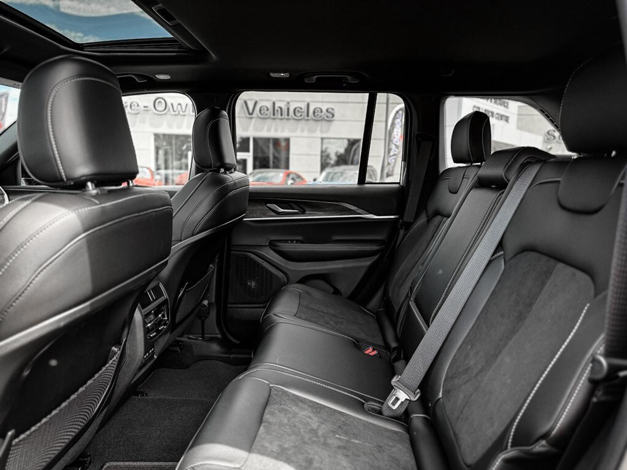2026 Jeep Grand Cherokee ALTITUDE   SUNROOF   HEATED SEATS   BLINDSPOT Photo
