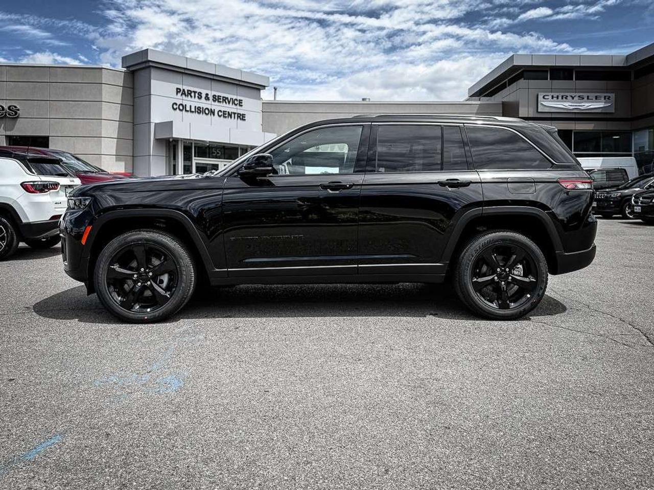 2026 Jeep Grand Cherokee ALTITUDE   SUNROOF   HEATED SEATS   BLINDSPOT   LANE KEEP Photo