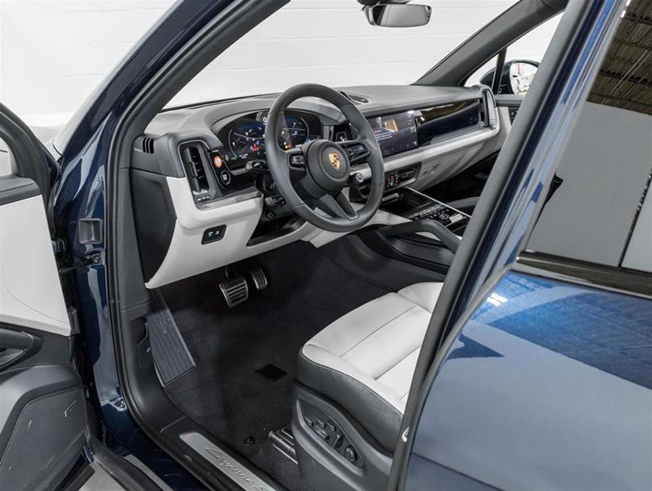 2026 Porsche Cayenne  Photo