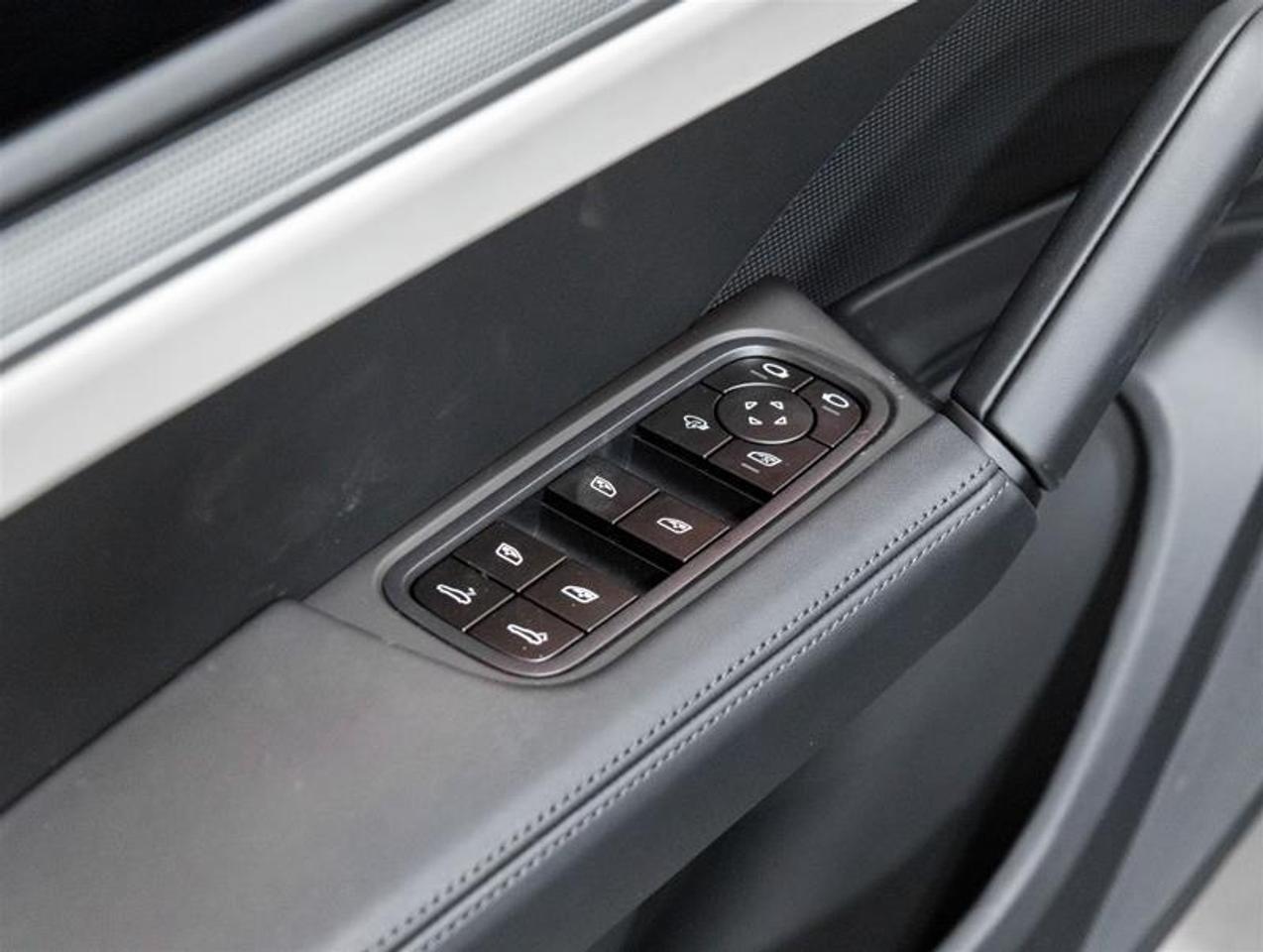 2026 Porsche Cayenne  Photo