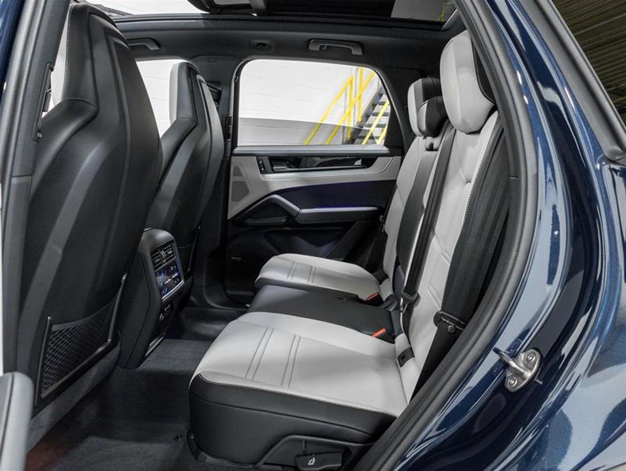 2026 Porsche Cayenne  Photo