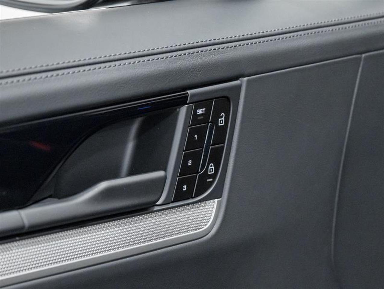 2026 Porsche Cayenne  Photo