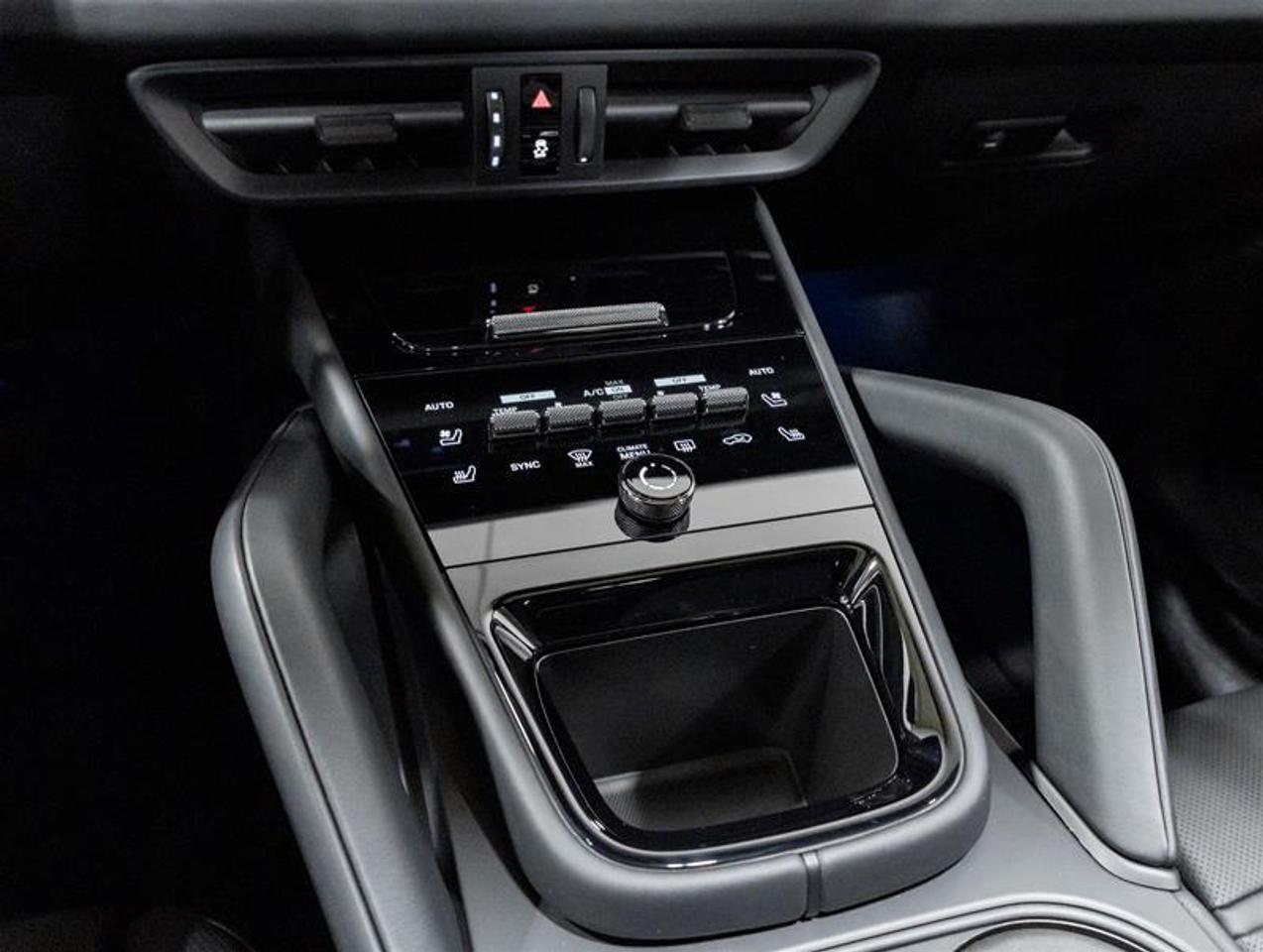 2026 Porsche Cayenne  Photo