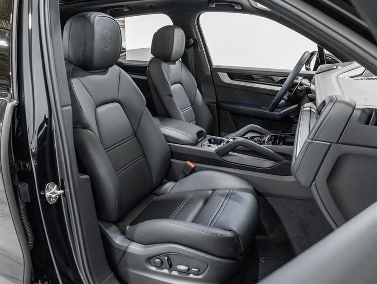 2026 Porsche Cayenne  Photo