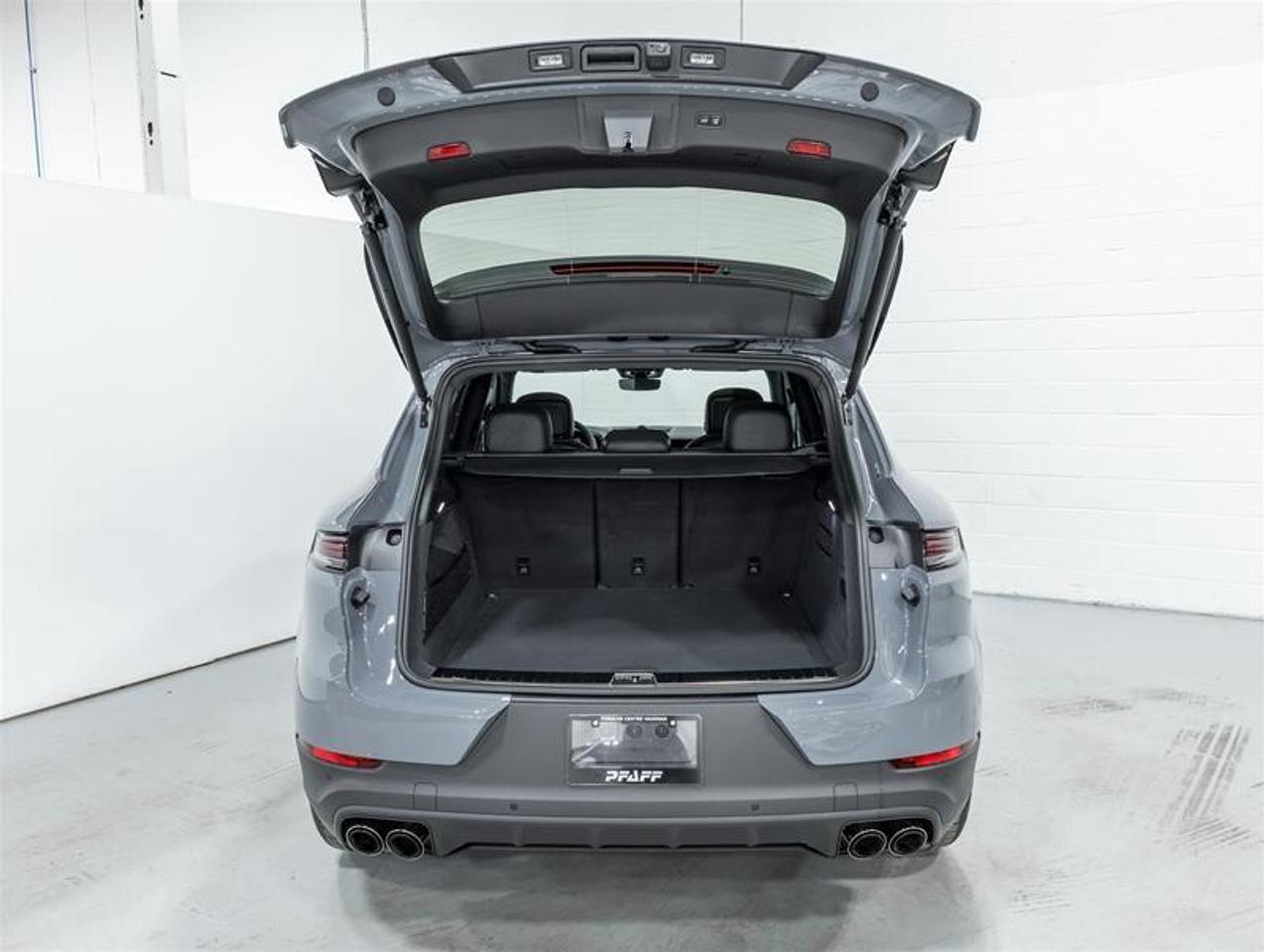 2026 Porsche Cayenne  Photo