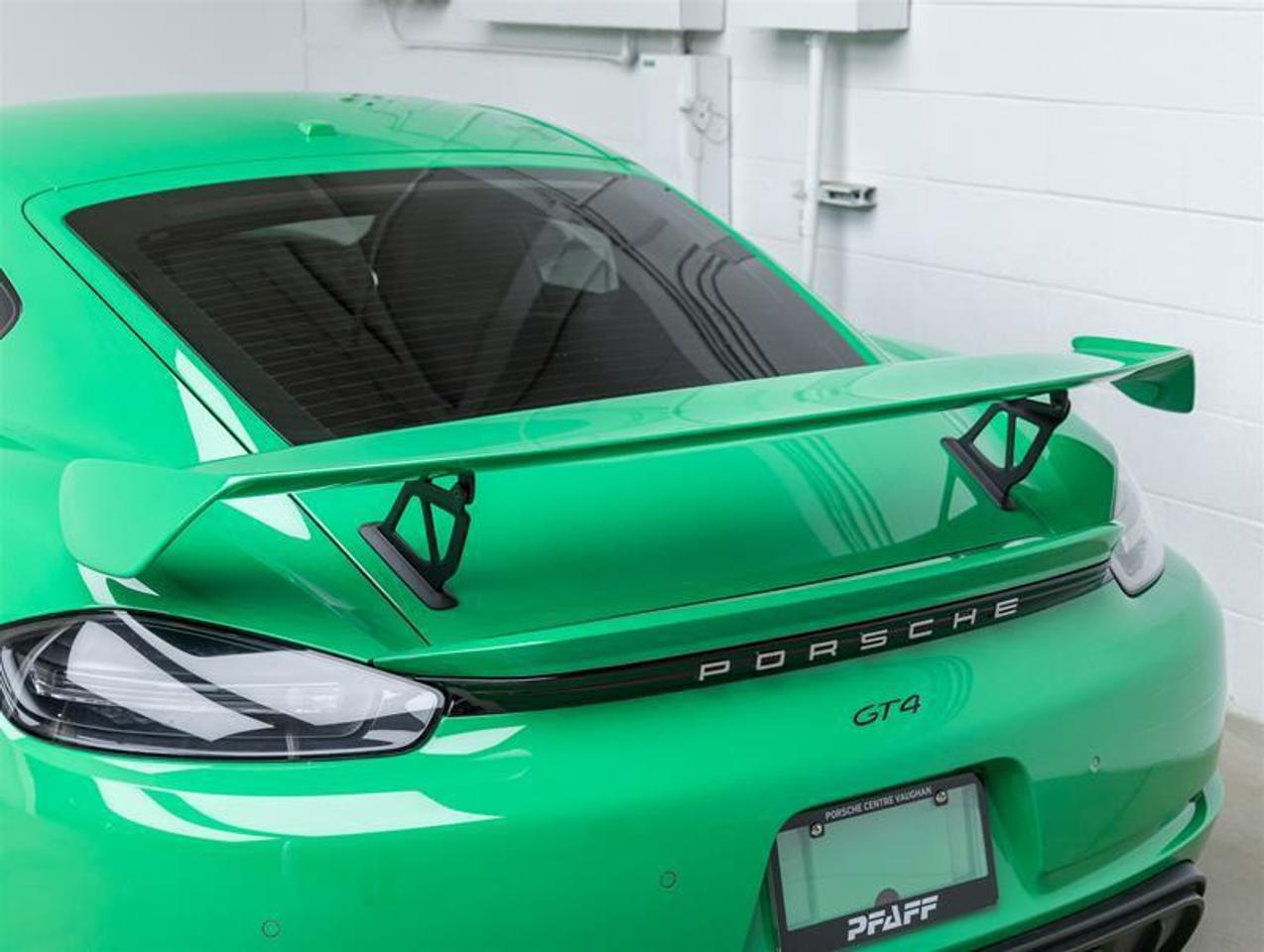 2023 Porsche 718 Cayman  Photo