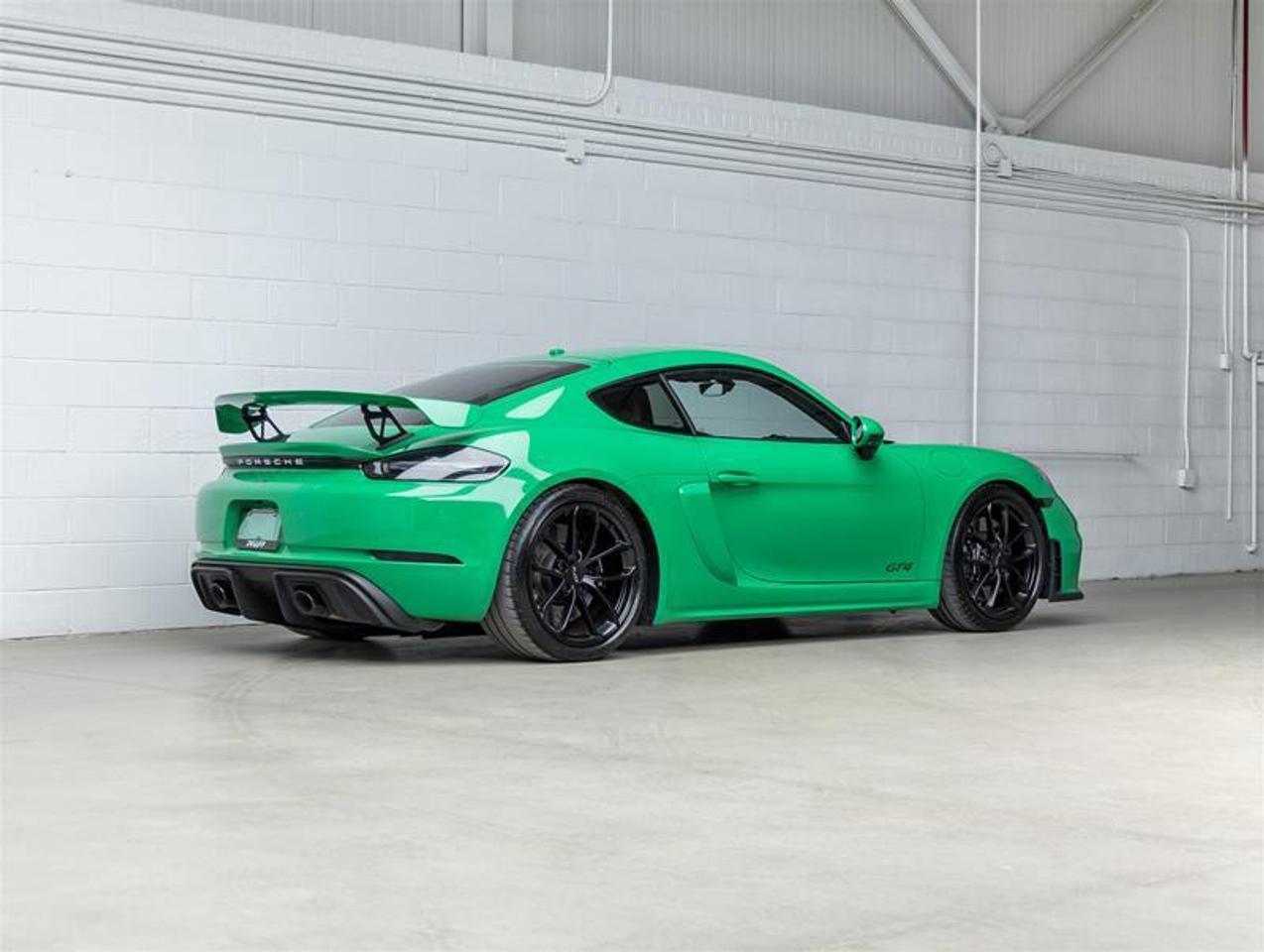 2023 Porsche 718 Cayman  Photo