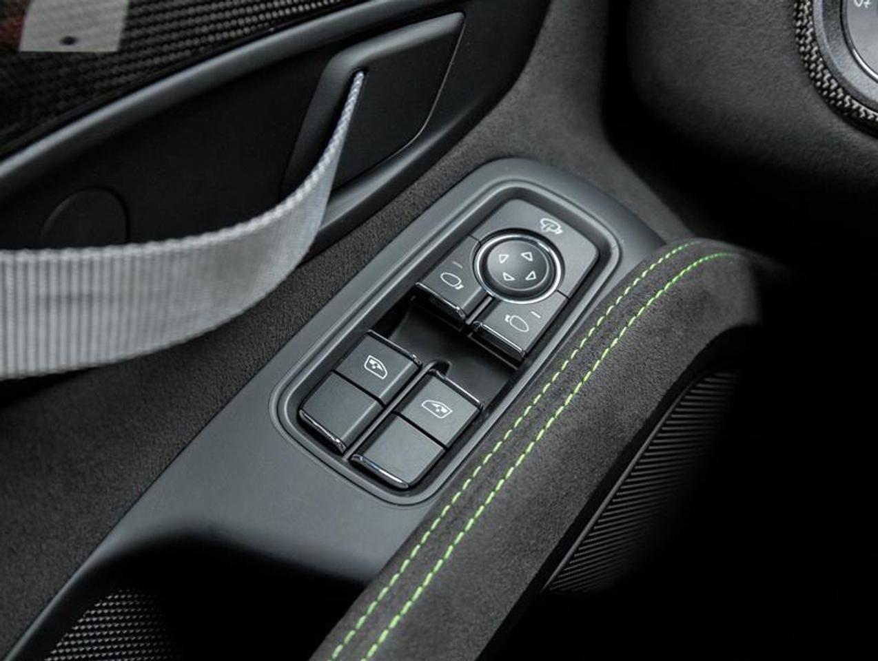2023 Porsche 718 Cayman  Photo