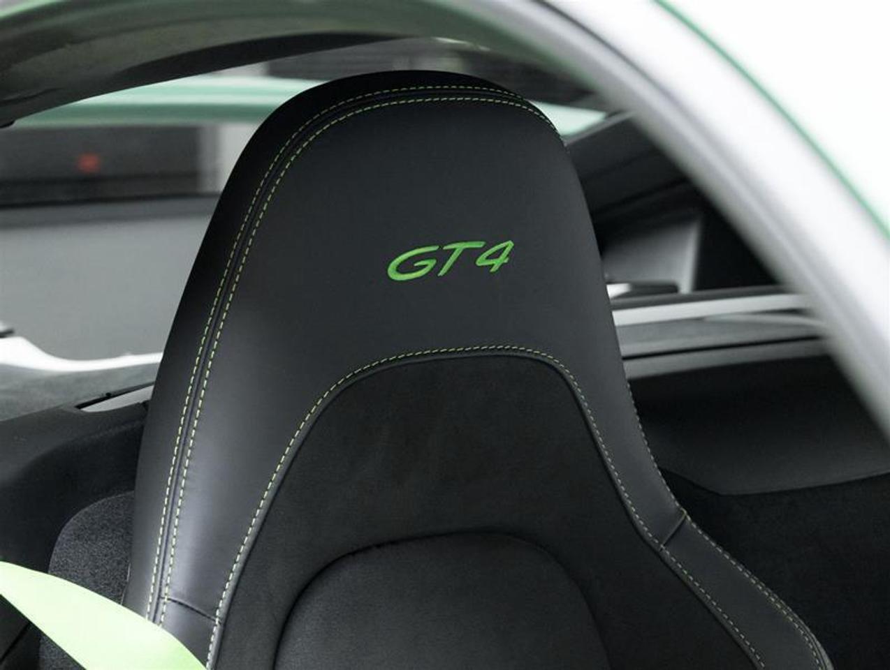 2023 Porsche 718 Cayman  Photo