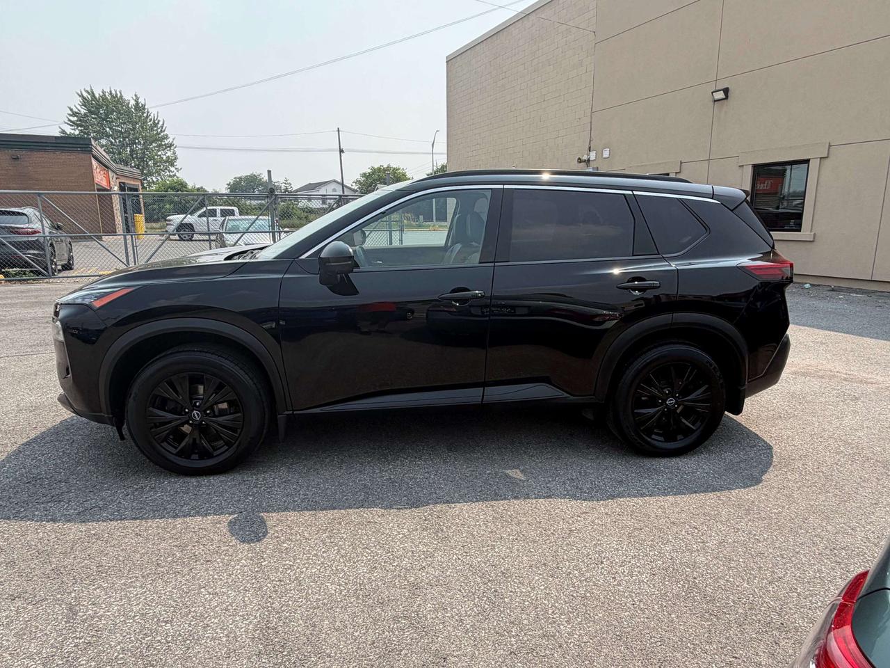 2023 Nissan Rogue MIDNIGHT EDITION CALL BELLEVILLE 613-961-8848*** Photo
