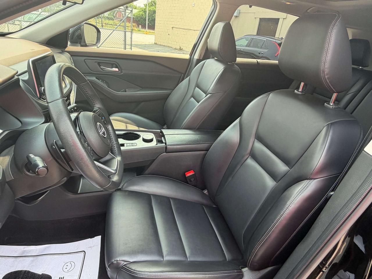 2023 Nissan Rogue MIDNIGHT EDITION CALL BELLEVILLE 613-961-8848*** Photo