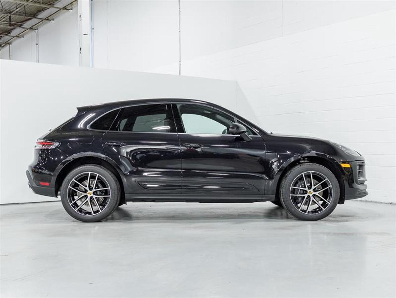 2026 Porsche Macan  Photo