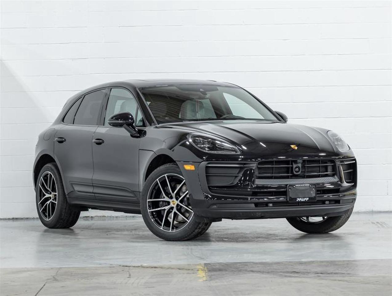 2026 Porsche Macan  Photo