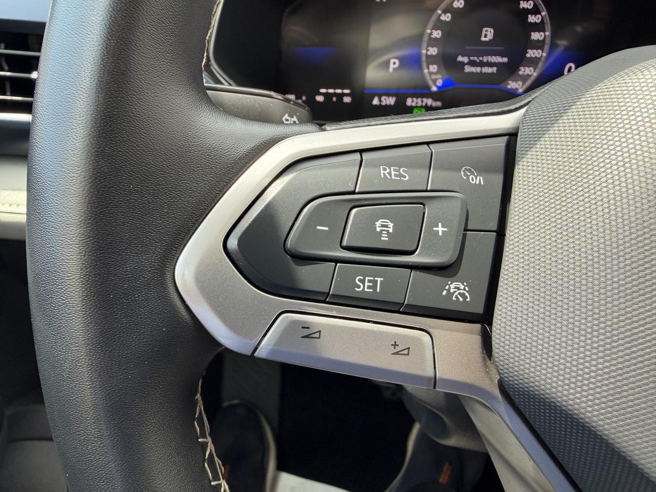 2024 Volkswagen Taos Comfortline **CALL BELLEVILLE 613-961--8848 ** Photo