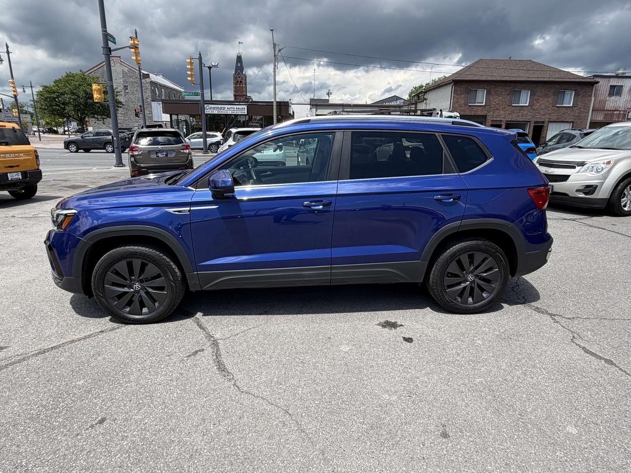 2024 Volkswagen Taos Comfortline **CALL BELLEVILLE 613-961-8848** Photo1