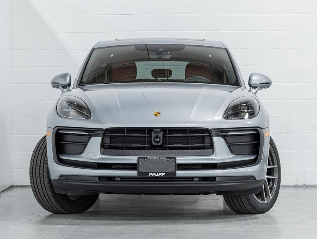 2026 Porsche Macan  Photo