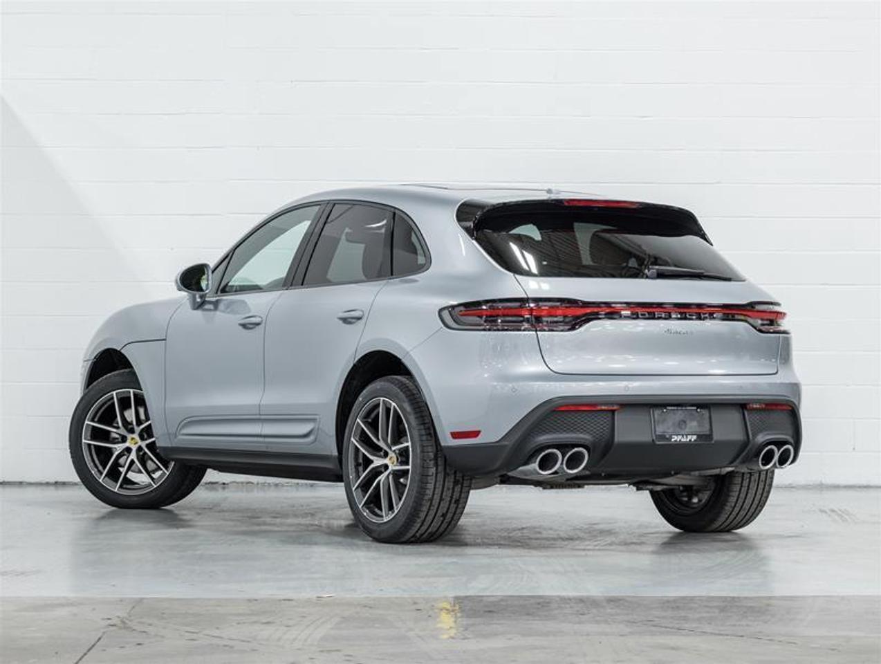 2026 Porsche Macan  Photo