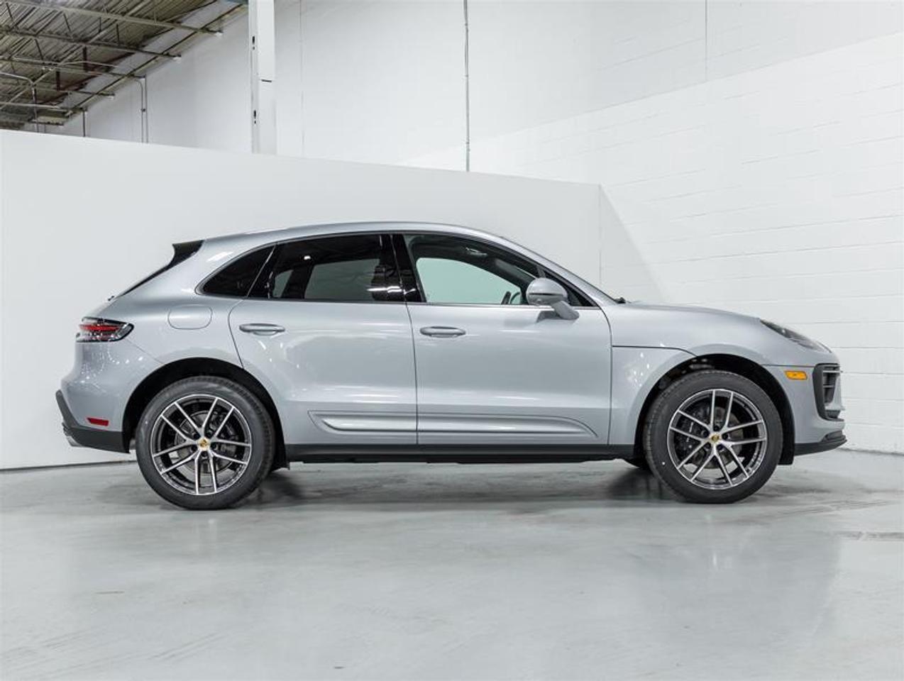 2026 Porsche Macan  Photo
