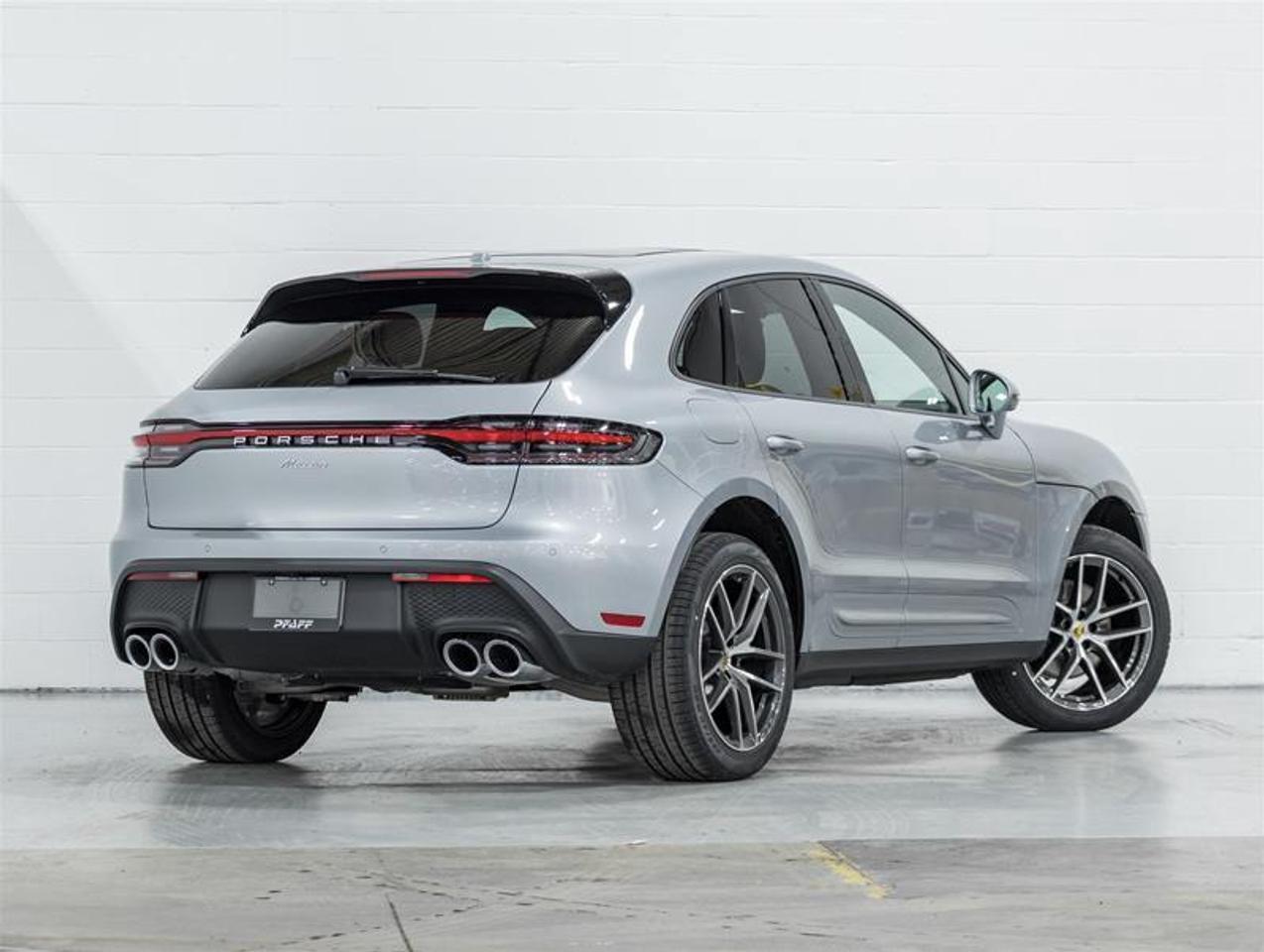 2026 Porsche Macan  Photo