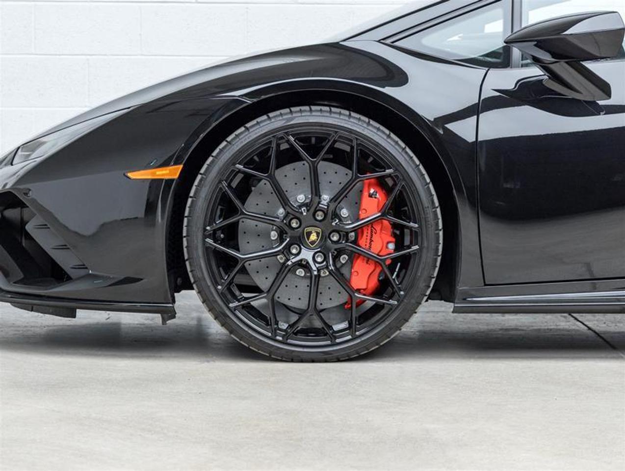 2023 Lamborghini Huracan  Photo