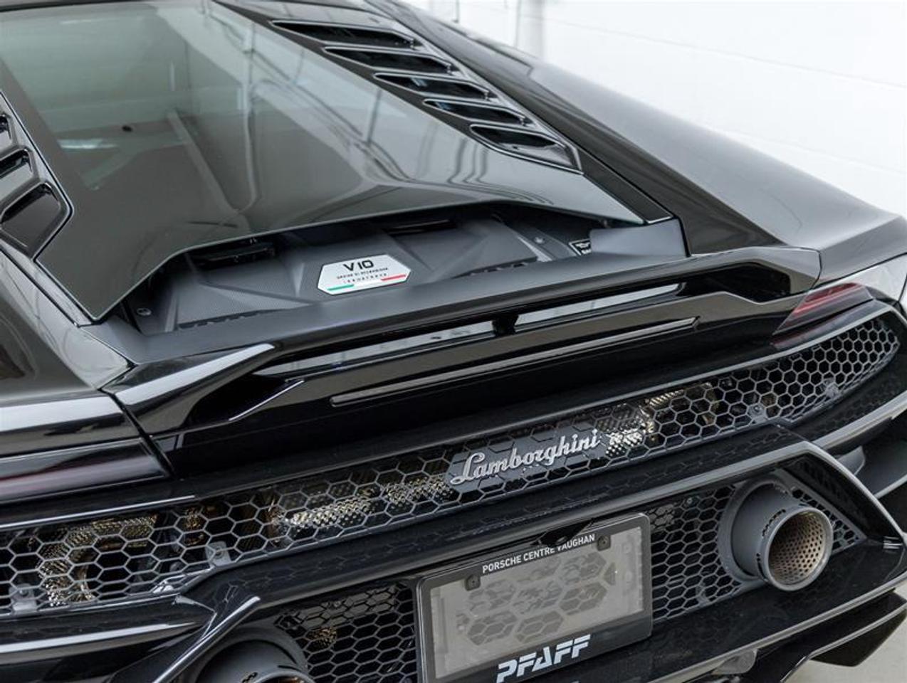 2023 Lamborghini Huracan  Photo