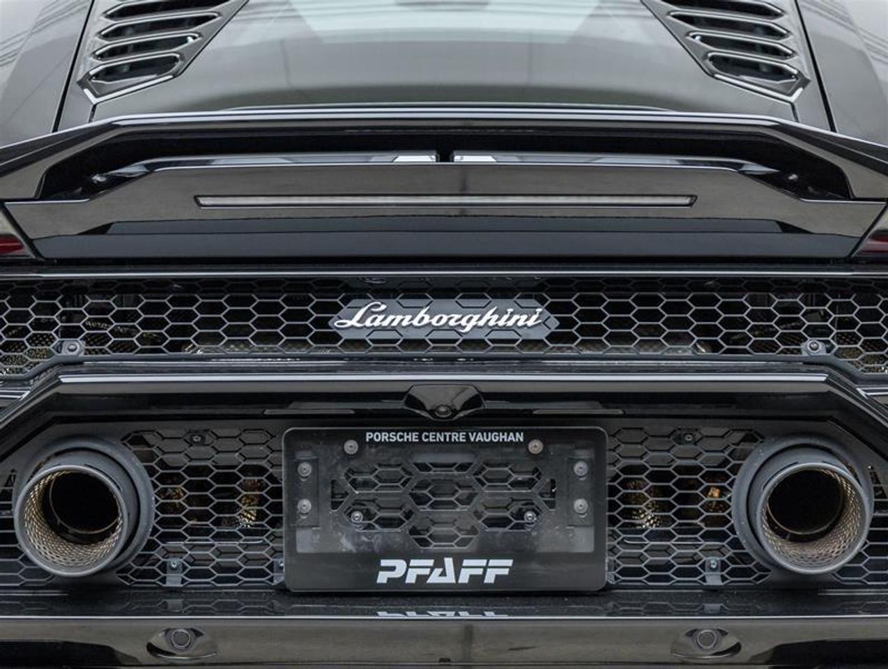2023 Lamborghini Huracan  Photo