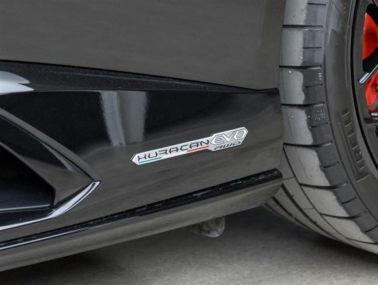 2023 Lamborghini Huracan  Photo
