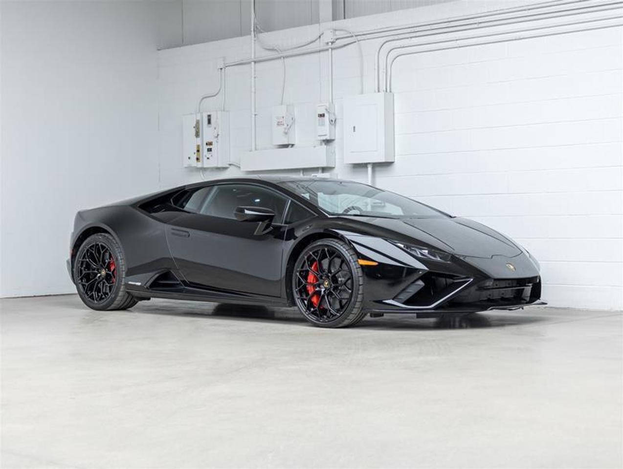 2023 Lamborghini Huracan  Photo