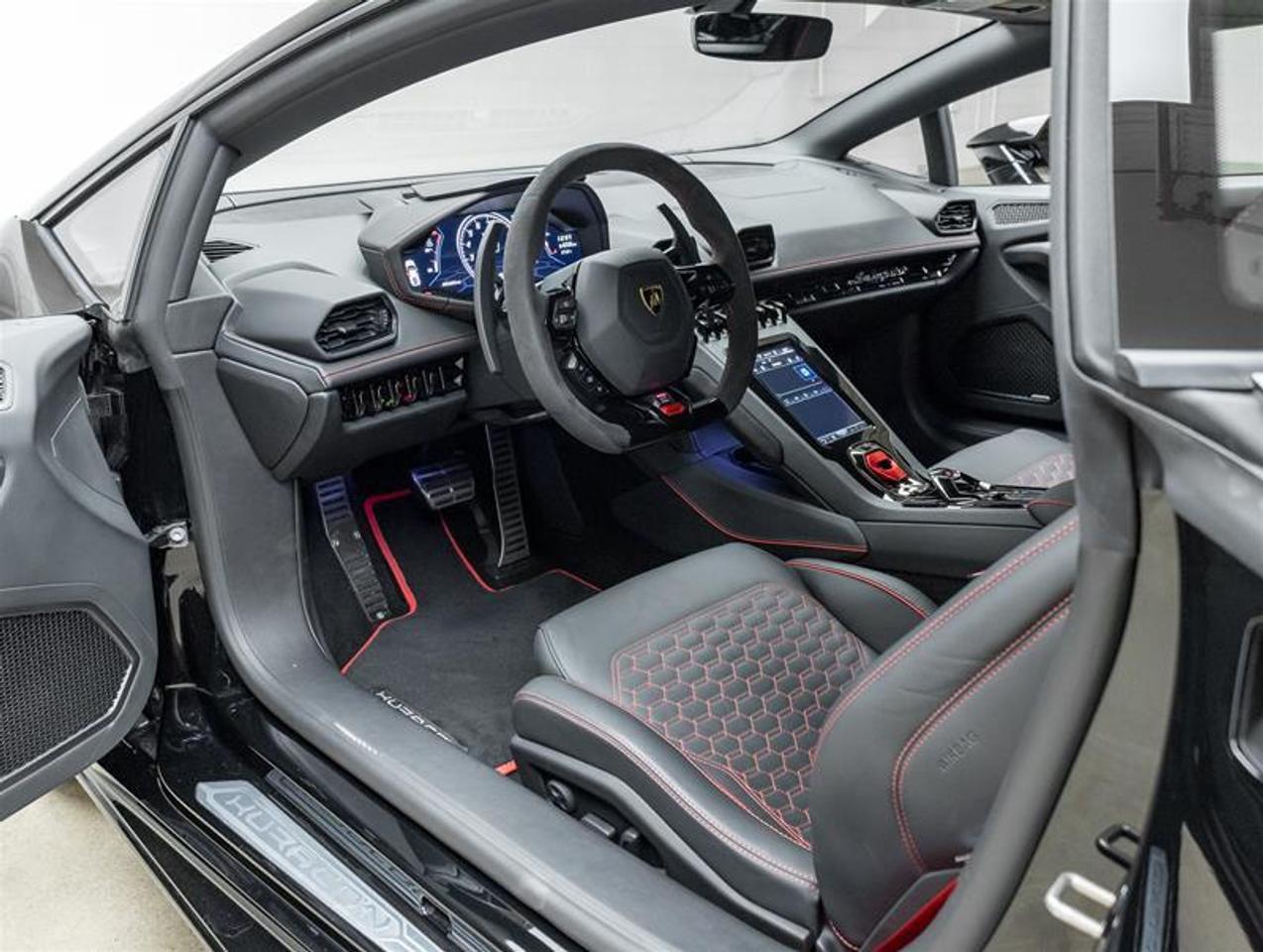 2023 Lamborghini Huracan  Photo