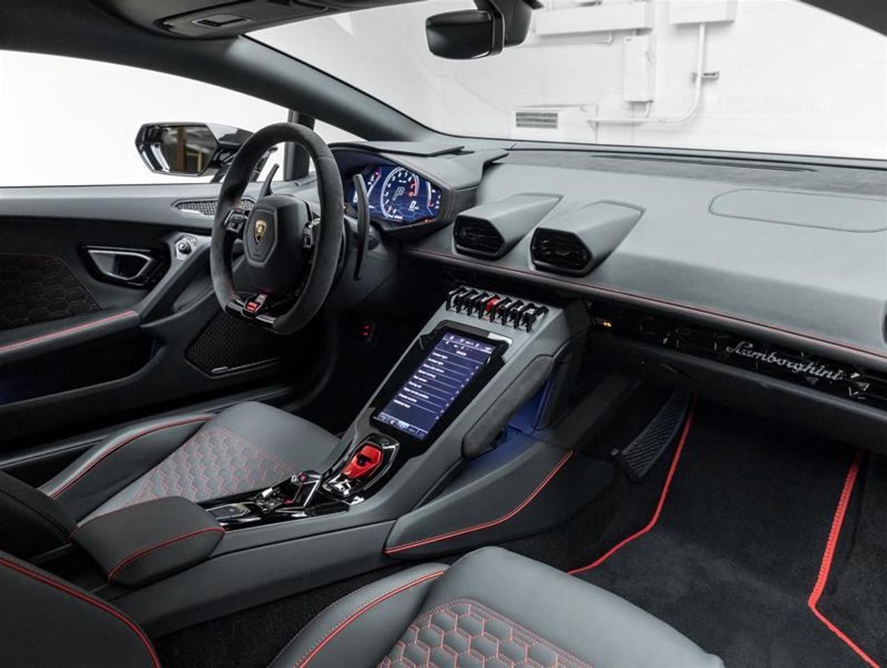 2023 Lamborghini Huracan  Photo