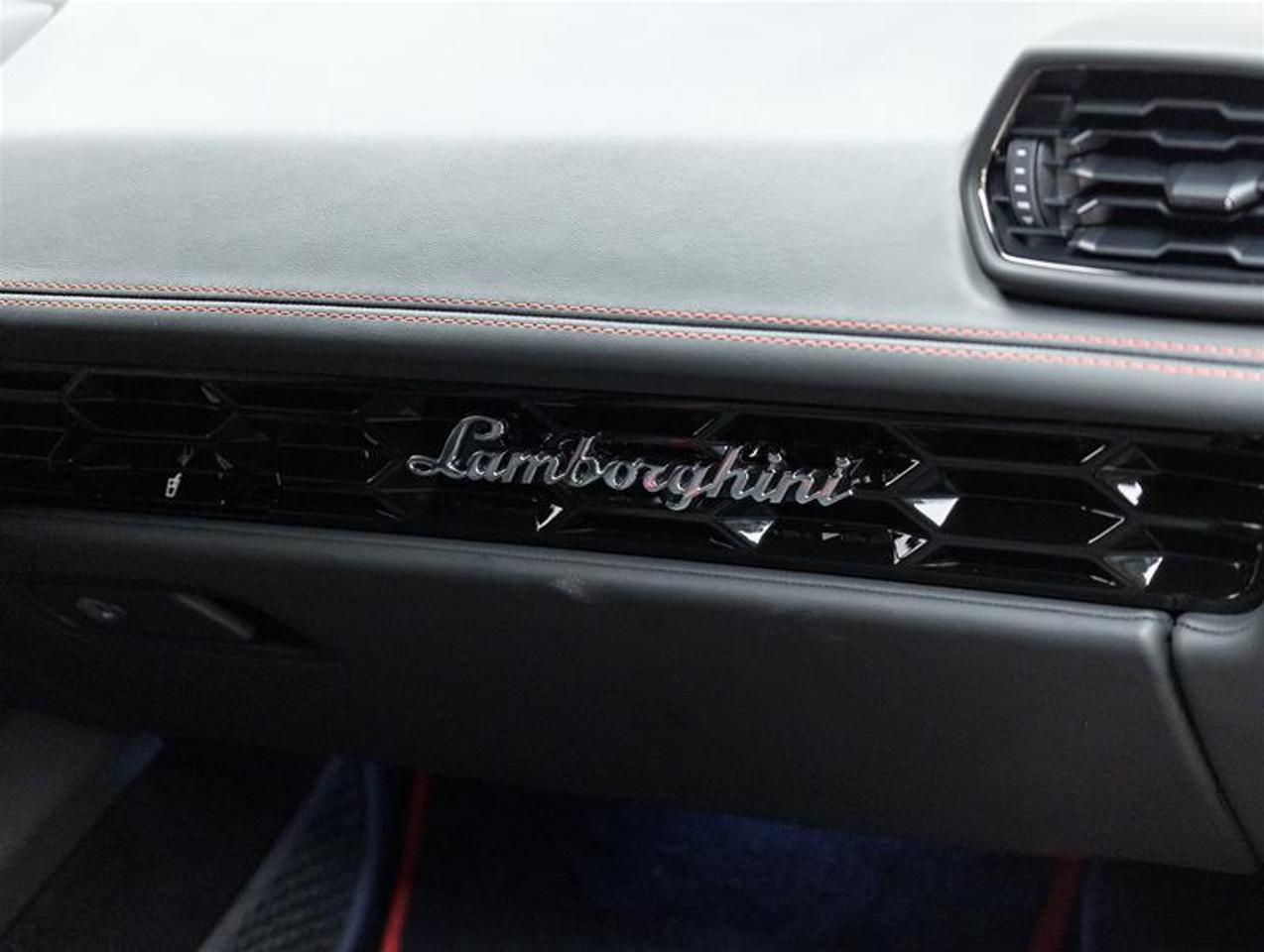 2023 Lamborghini Huracan  Photo