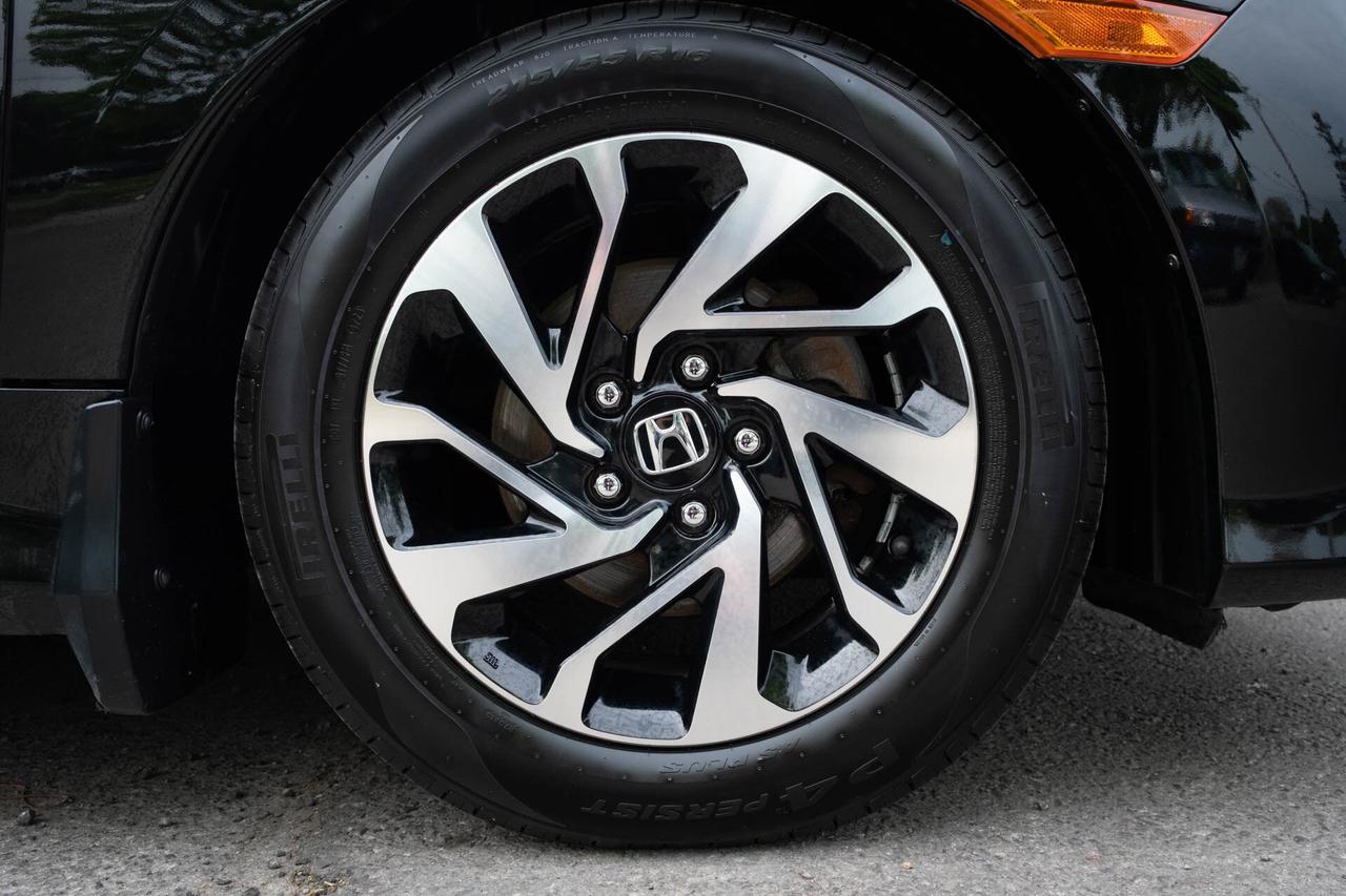 2017 Honda Civic LX Coupe 6-Spd MT Photo