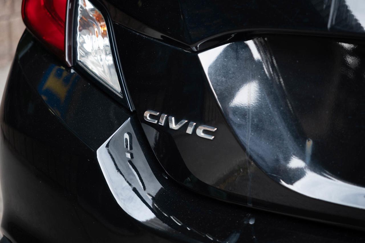 2017 Honda Civic LX Coupe 6-Spd MT Photo