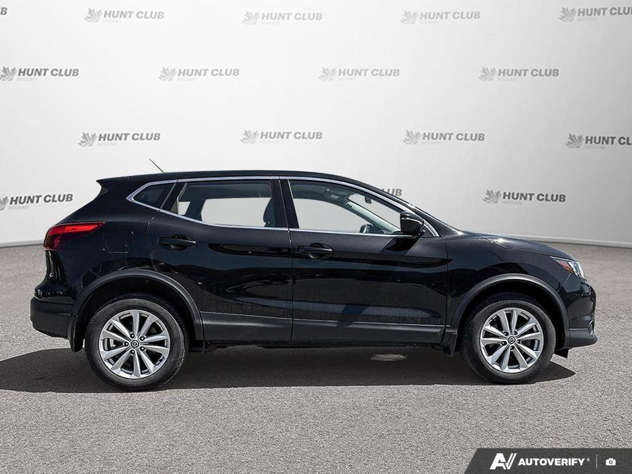 2019 Nissan Qashqai S   Heated Seats   Apple CarPlay   Alloy Rims Photo