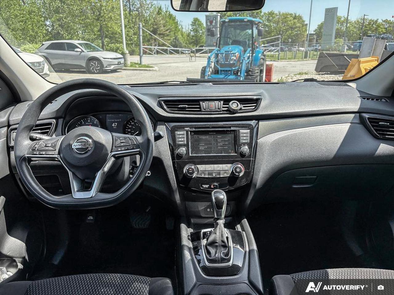 2019 Nissan Qashqai S   Heated Seats   Apple CarPlay   Alloy Rims Photo