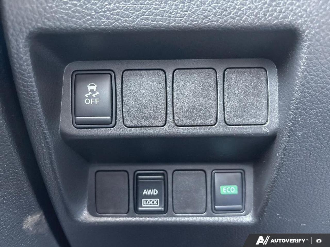 2019 Nissan Qashqai S   Heated Seats   Apple CarPlay   Alloy Rims Photo