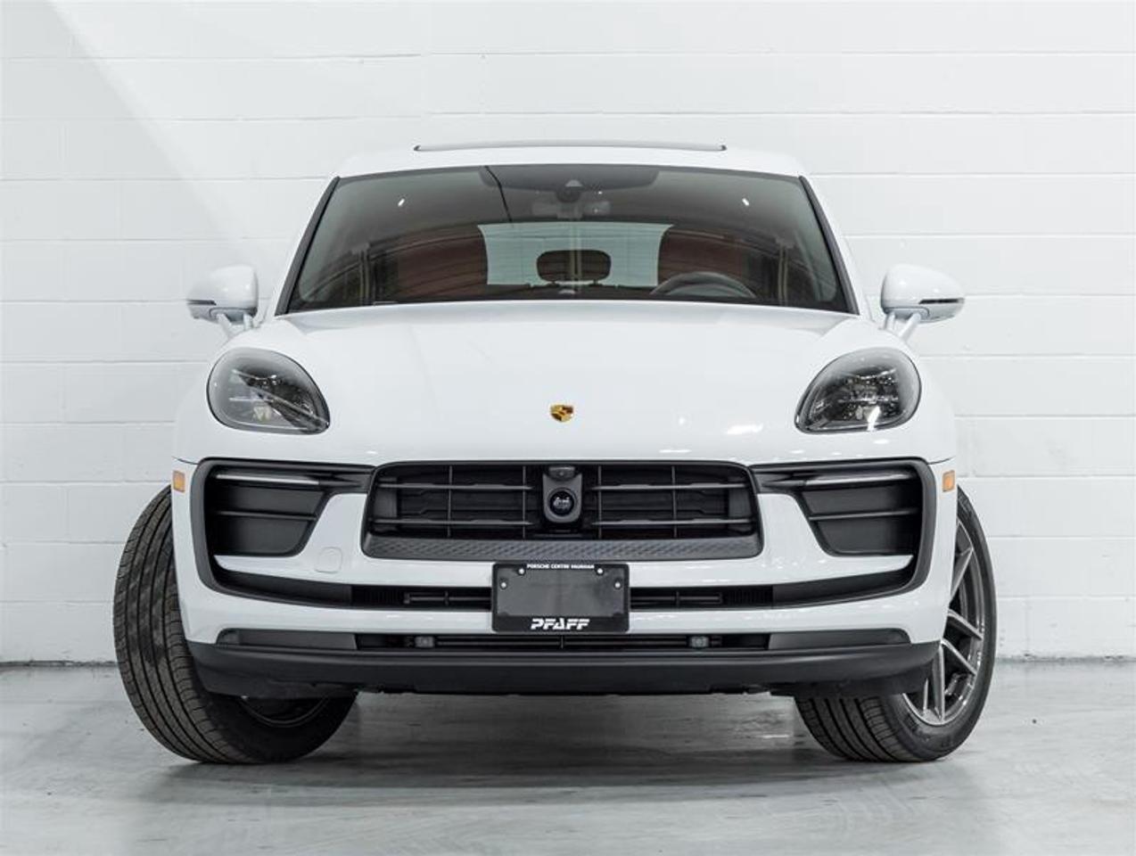 2026 Porsche Macan  Photo