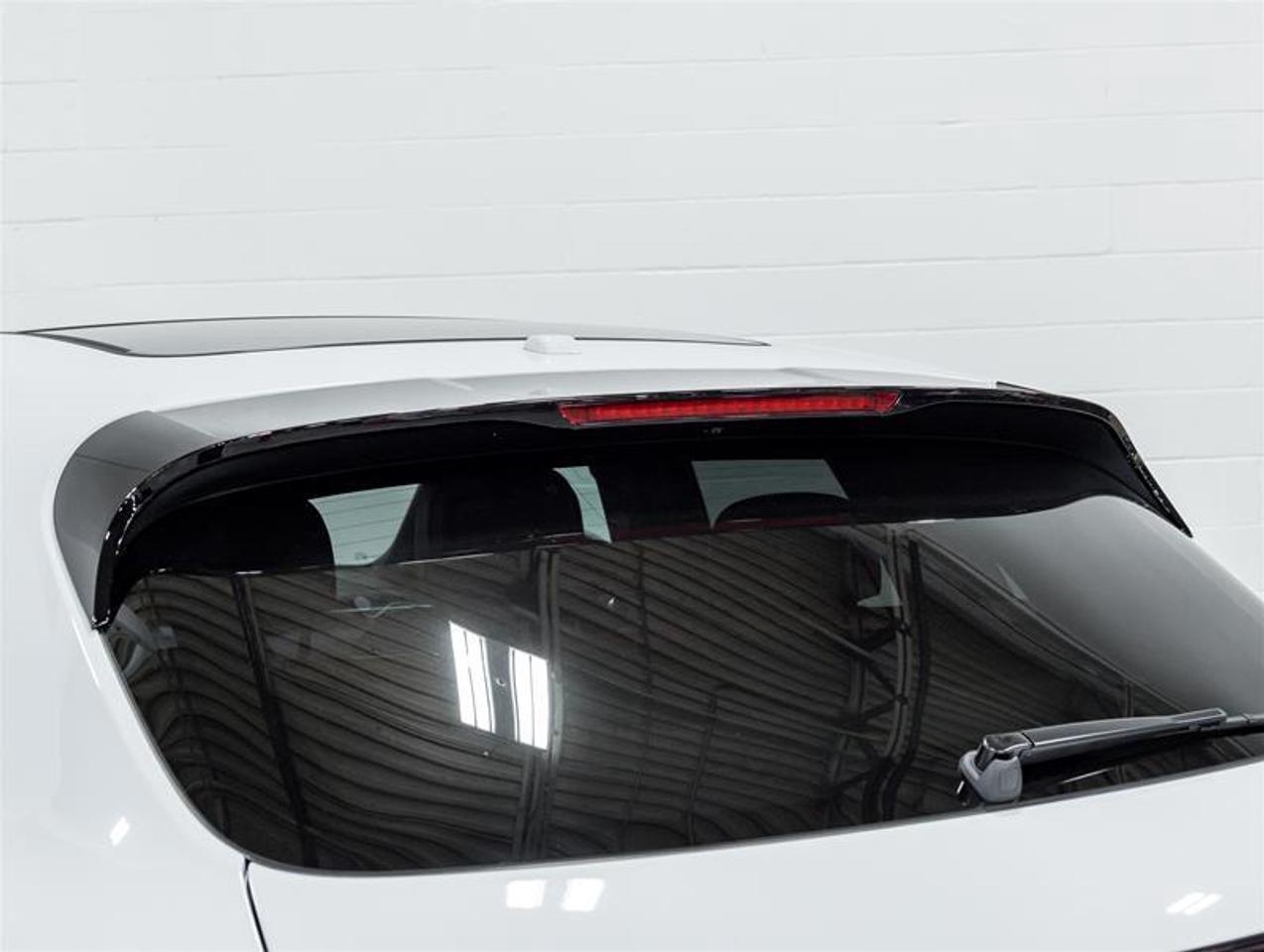 2026 Porsche Macan  Photo